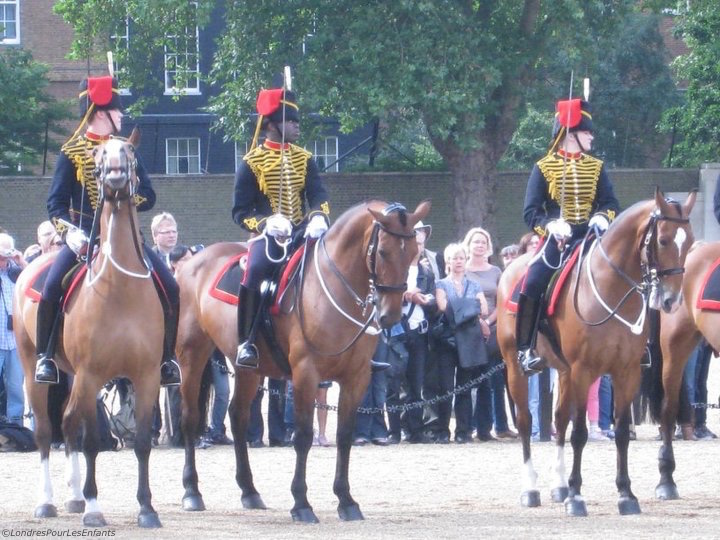 Horse guards Londres pour Les Enfants