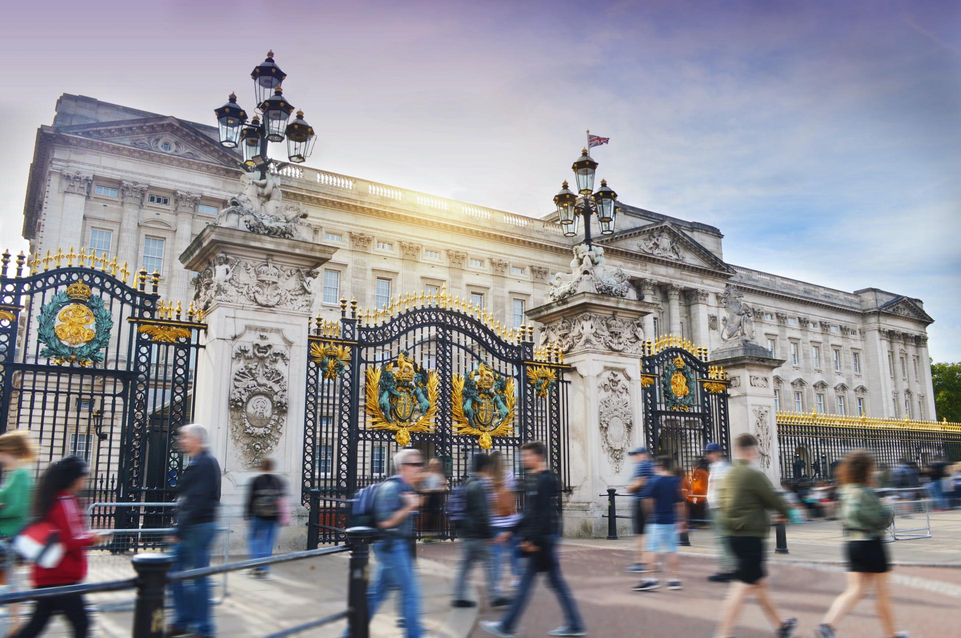 Où rendre hommage à la reine à Londres et ses alentours ?