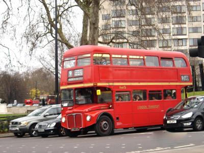 Bus London 9