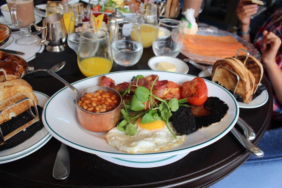 Prendre le Breakfast avec les kids au restaurant Ivy Tower Bridge