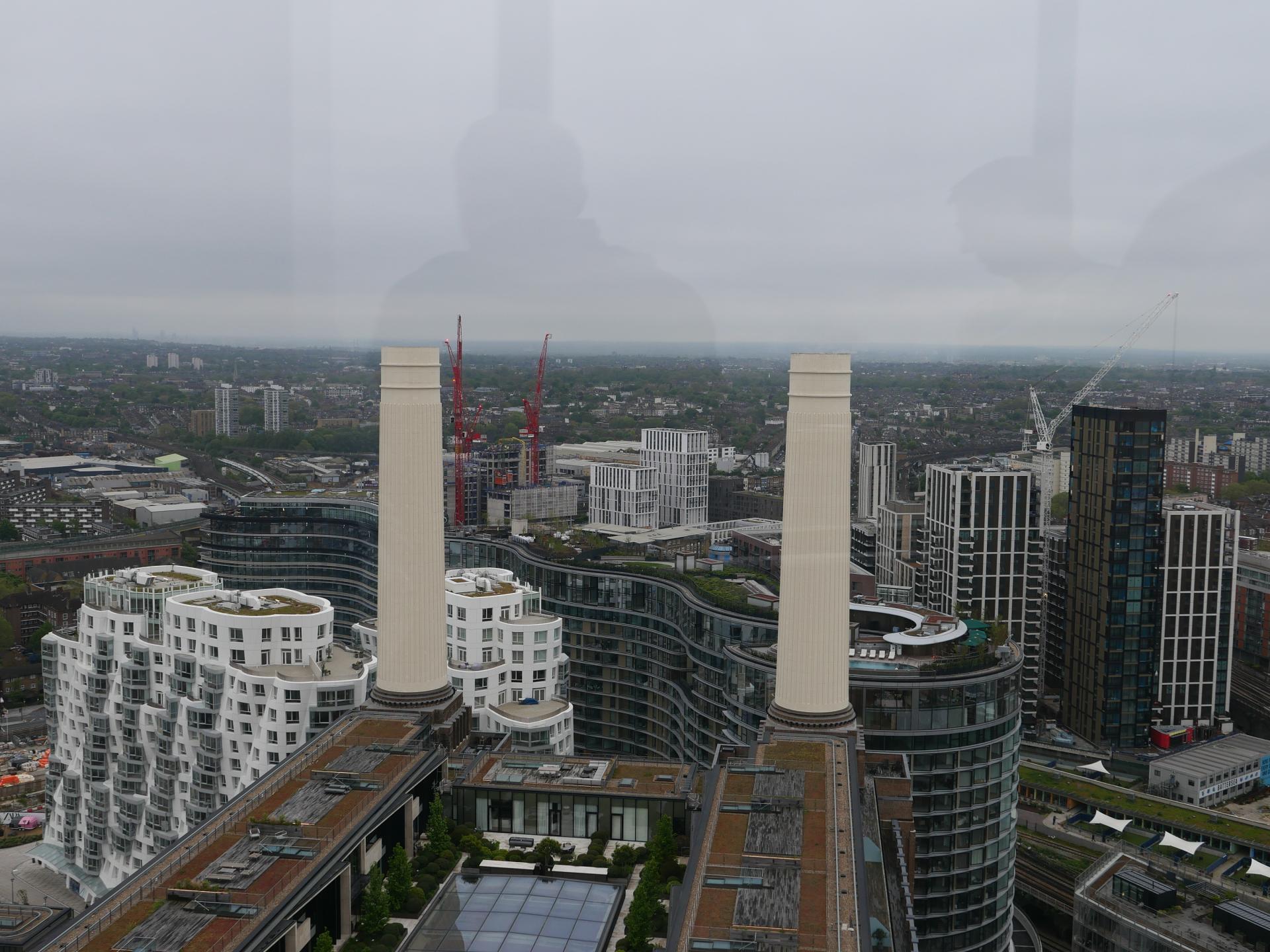 LONDRES là-haut : Lift 109 à Battersea Power Station