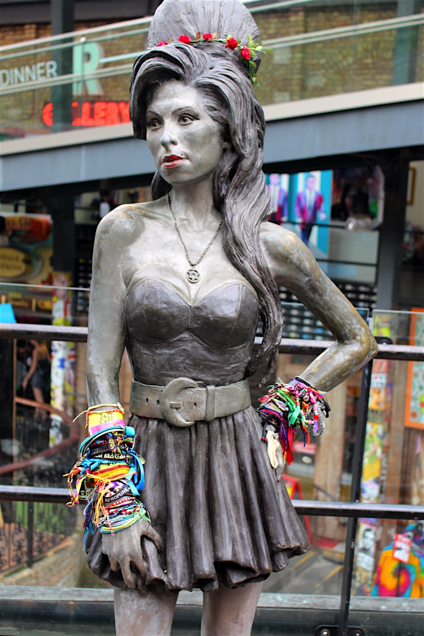 Balade à Camden : Statue de Amy Winehouse