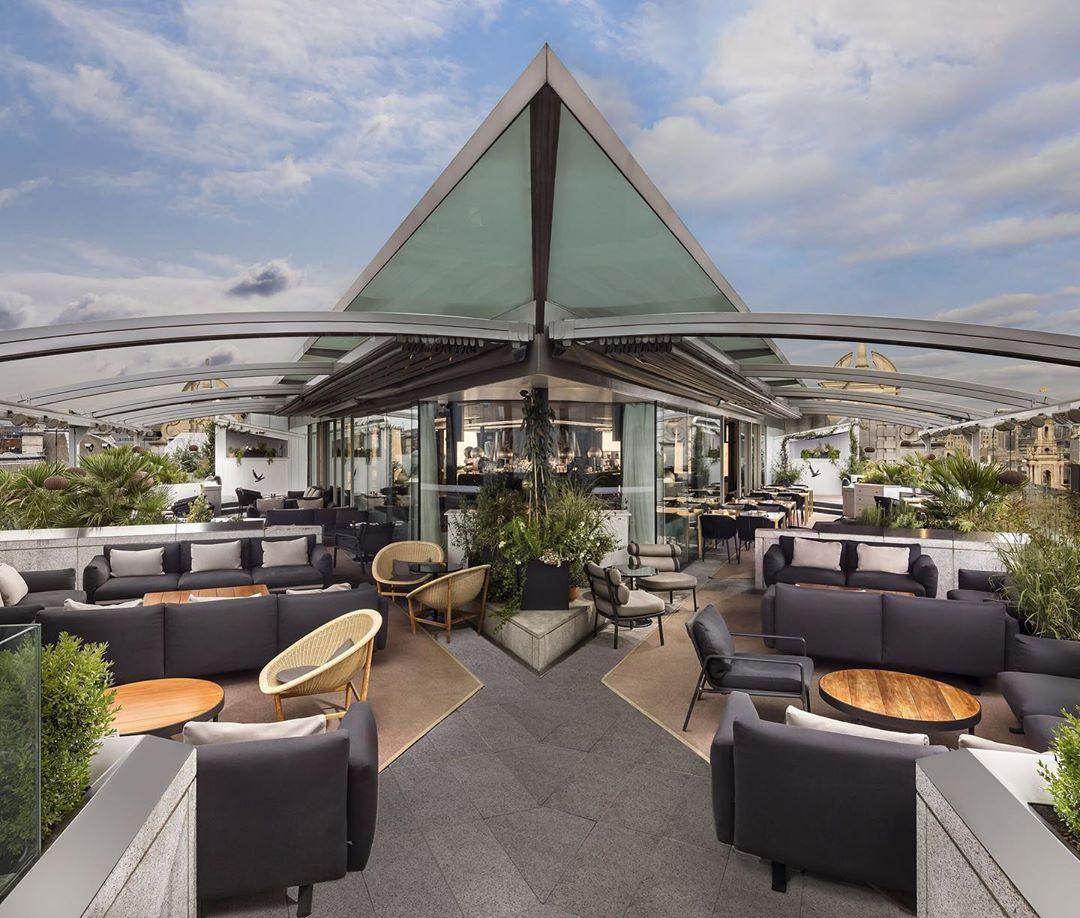 Radio rooftop bar london